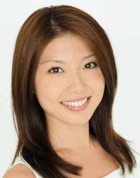 Aki Kawamura as Ryoko