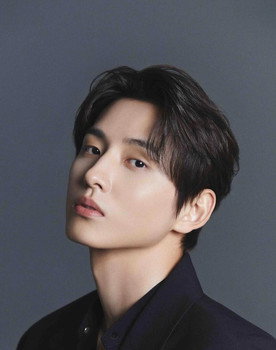 Kim Dong-kyu as Jo Tae Jin