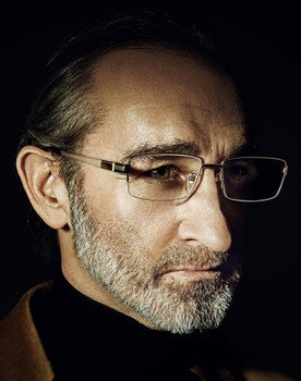 Keith Shillitoe as Prisoner Woody