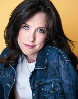 Hannah Jane Doyon as Kelly