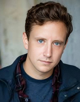 Stuart Maxheimer as Kyle Johnson