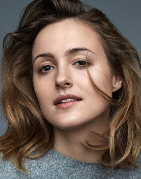 Renate Reinsve as Renate