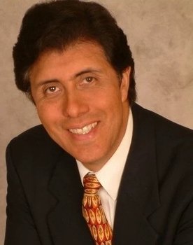 Manuel Cabral as Loverboy