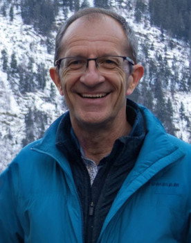 Hervé Bouvard as Self