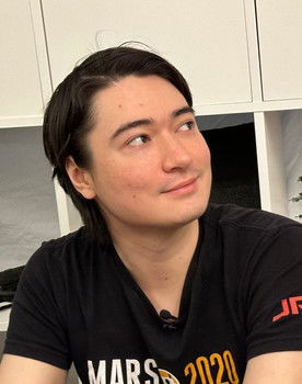 Jack Parsons as Hiyu