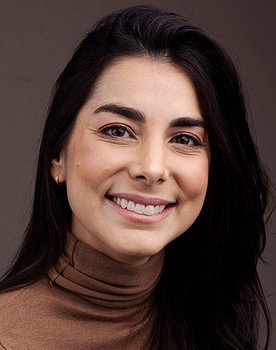 Bruna Franklinn as Lúcia