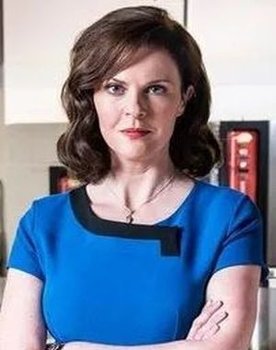 Aisling O'Sullivan as Anna