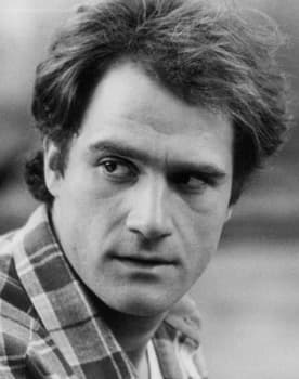 Elias Koteas