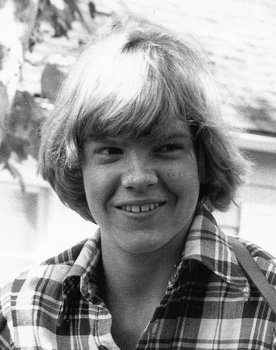 Johnny Doran as Dan