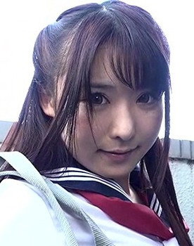 Momoka Azuki