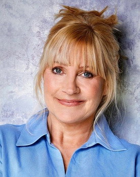 Malandra Burrows as Kathy Glover