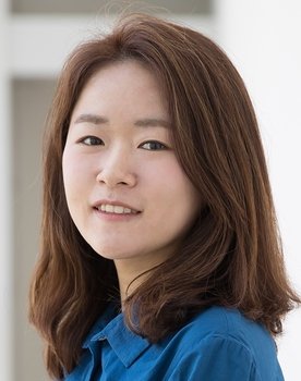 Lee Jin-joo as Kim Ri-an