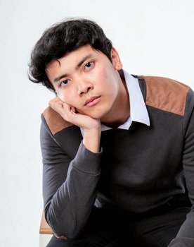 Aditya Dikka as Reza