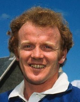 Billy Bremner as 