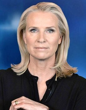 Maria Gresz as Self - Moderator