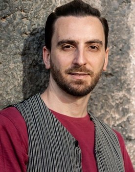 Gianni Spezzano as Raffaele