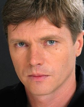 Sergey Bystritskiy as Взрослый Шурка Ластиков