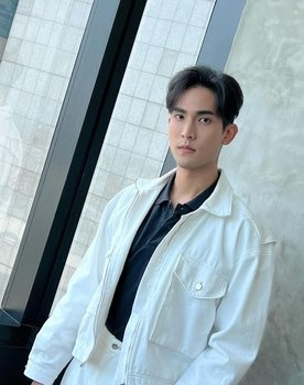Natthanit Praditthan as Yong