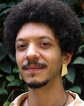 Sergio Kauffmann as Sérgio