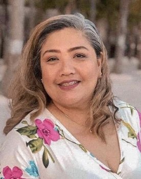 Antonette Perez as Sue's Mom