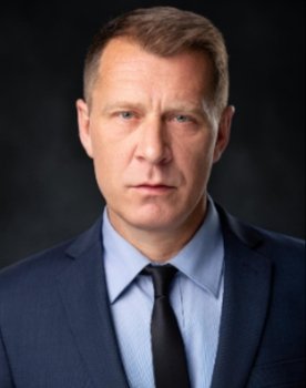 Leonard Chaulk as Clint