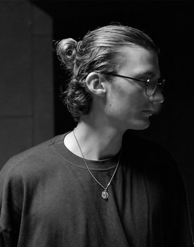 Lukas Koch as Louis Manngold