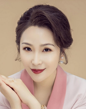 Li Xin Xin as Teacher