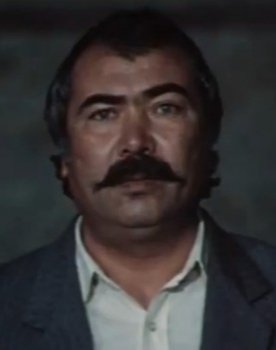 Geldy Sedzhiyev as Niyazkuli