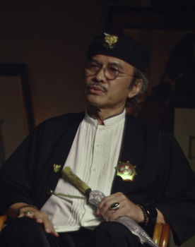 Roza Rahmadjasa Mintaredja as Kang Oca