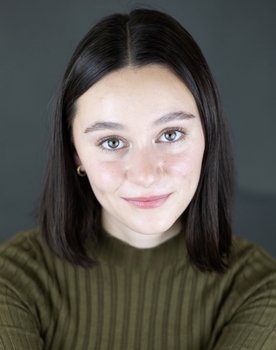 Natasha Leona Fishman as Moira