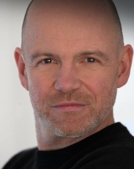Dietmar Wunder as Ilan