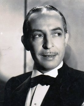 Fernando Fernández de Córdoba as Doctor
