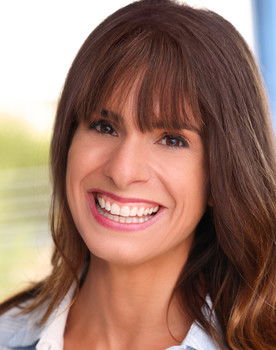 Rachel Pallante as Woman