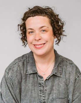 Jenn Brown as Young Sarah