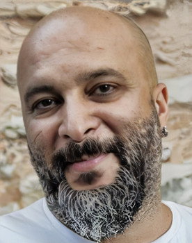 Bülent Çidem as Cezmi