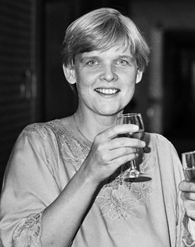 Nannie Kuiper as Interviewee