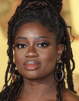 Clara Amfo