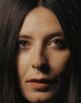 Alessia Rubini as Carole Simmons