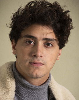 Antonio Cipriano as Oren Bradley