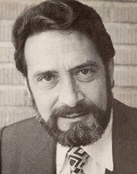 Rafael Arcos as Carlos