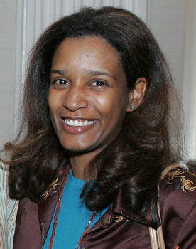 Helena Echegoyen as Self