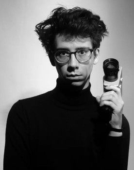 Endre Dózsa as Narrator (voice)