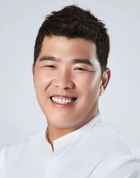 Geun-Woo Jung