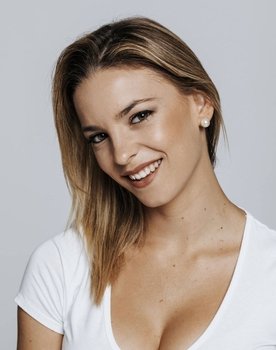 Aida Sánchez as Olga