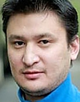 Erzhan Rustembekow as 