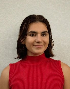 Alena Mauhs as Alyona Ivanovna