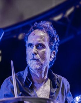 Arjan van Iperen as Drums