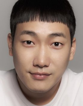 Noh Sung-eun as Kang Min-Soo