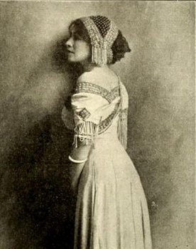 Lurline Lyons