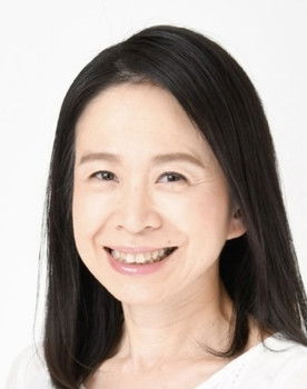 Miya Tanaka as Woman of the mountain